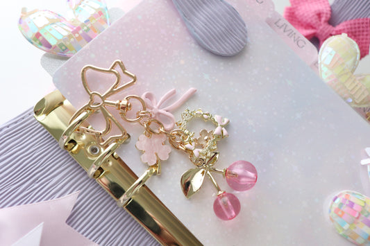 BINDER KEYCHAIN PINK BOW & CHERRY