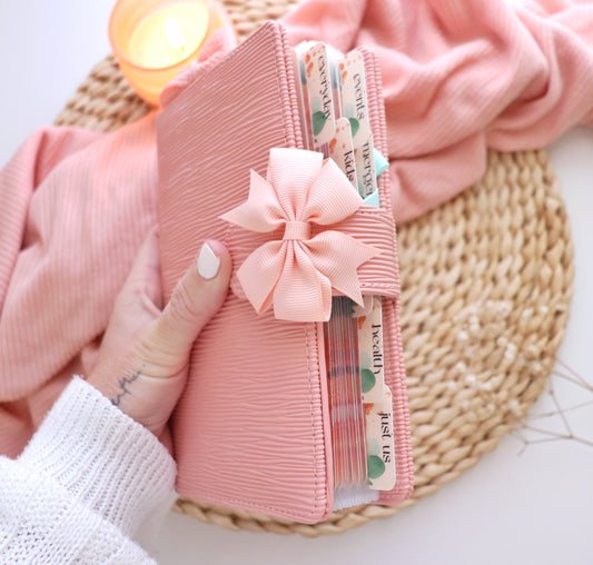 BINDER PEACH SAGE BOW CLIP