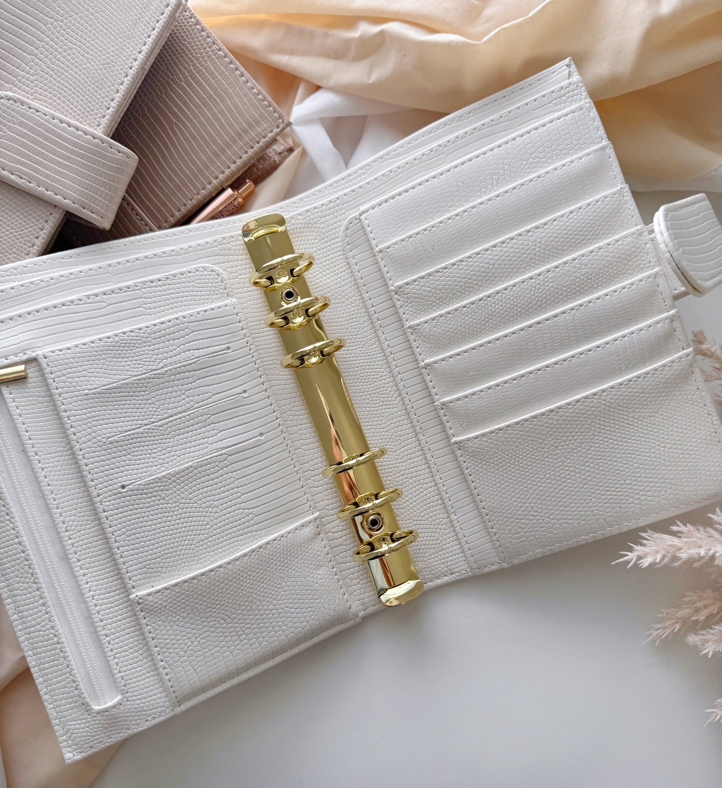 A6 BINDER