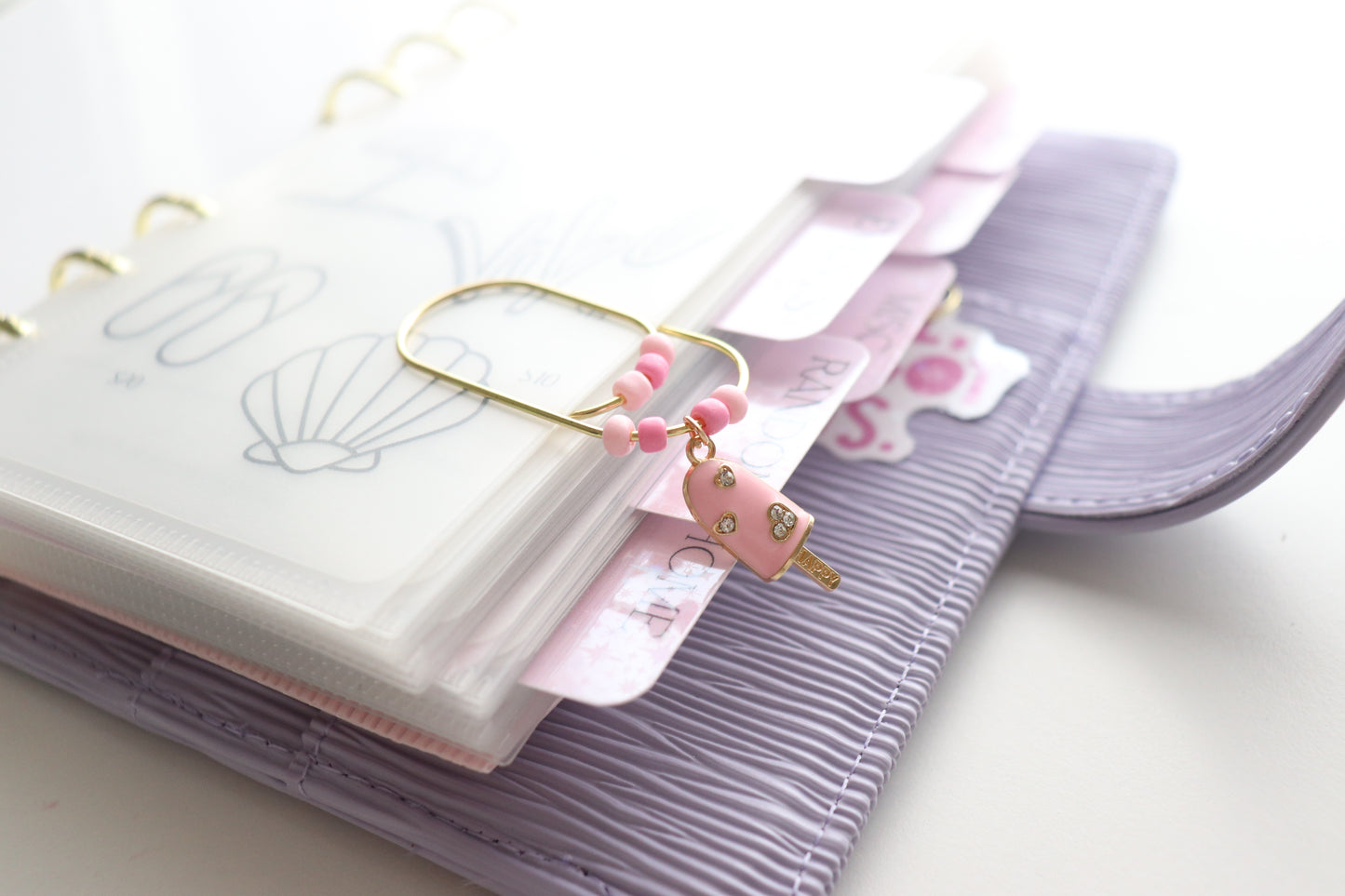 BINDER CHARM