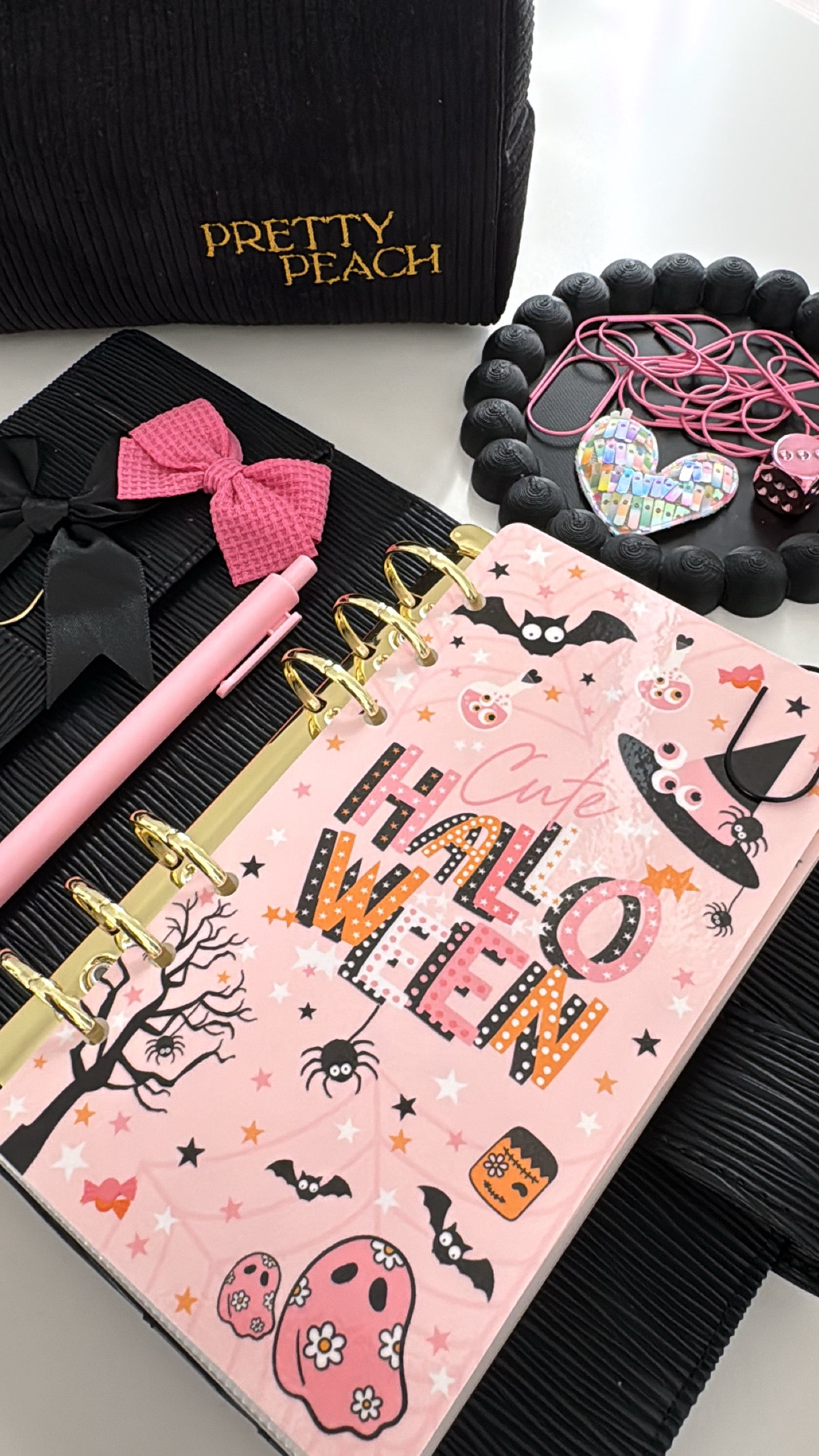 CUTE HALLOWEEN DASHBOARD & TRACKER