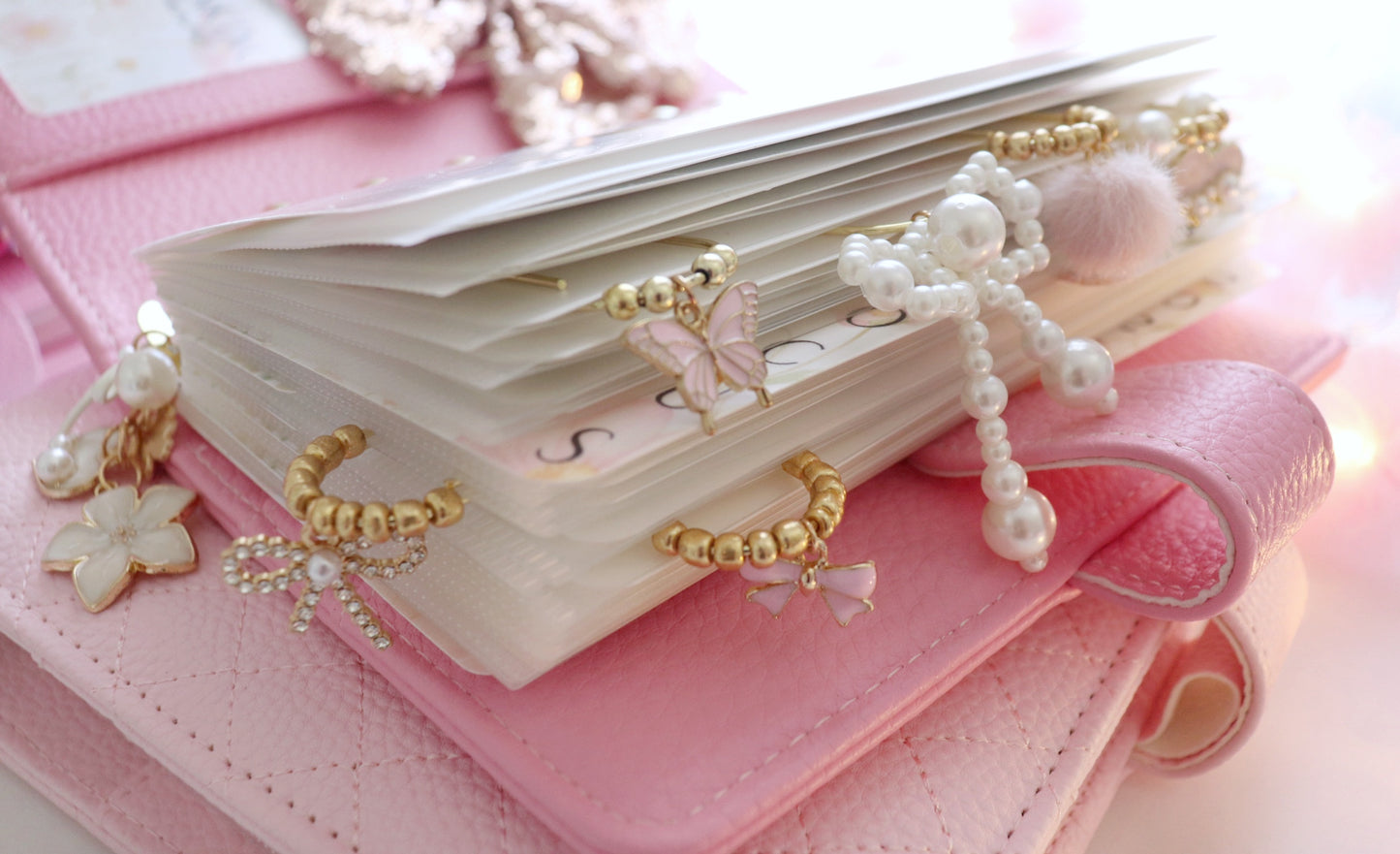 PAPERCLIP CHARM - PINK BOW