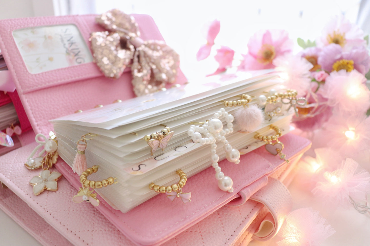 PAPERCLIP CHARM - PINK BEE