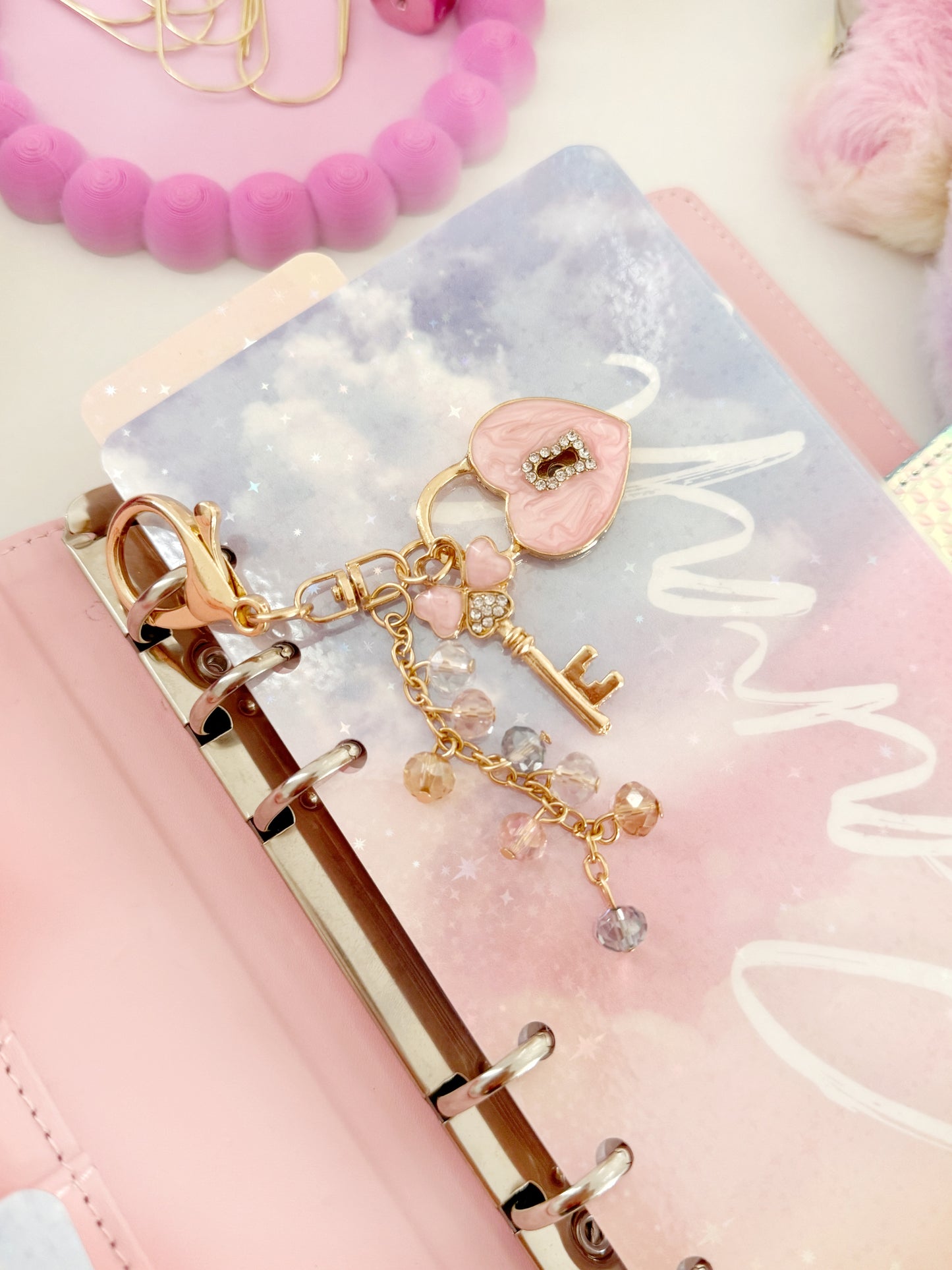 BINDER KEYCHAIN HEART & LOCKET