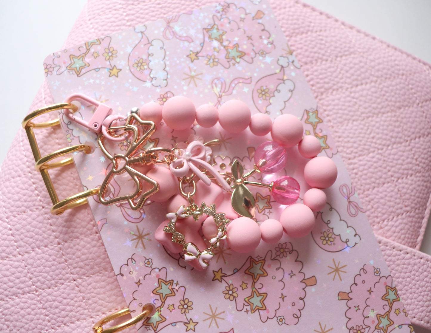 BINDER KEYCHAIN BEADED BOW