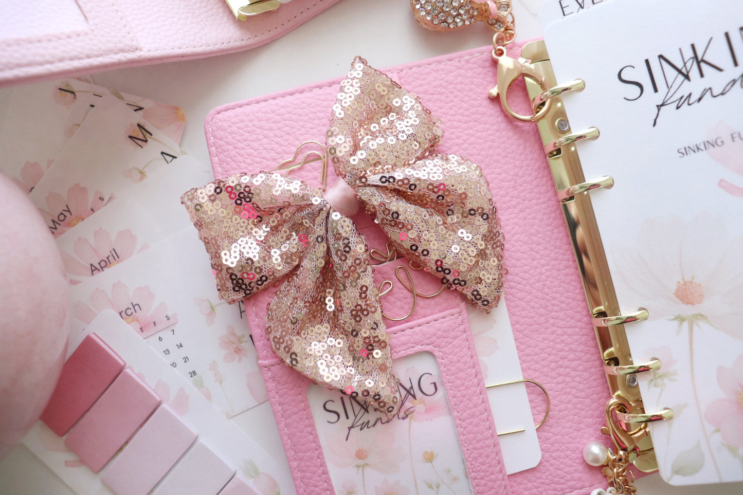 SEQUIN BINDER BOW