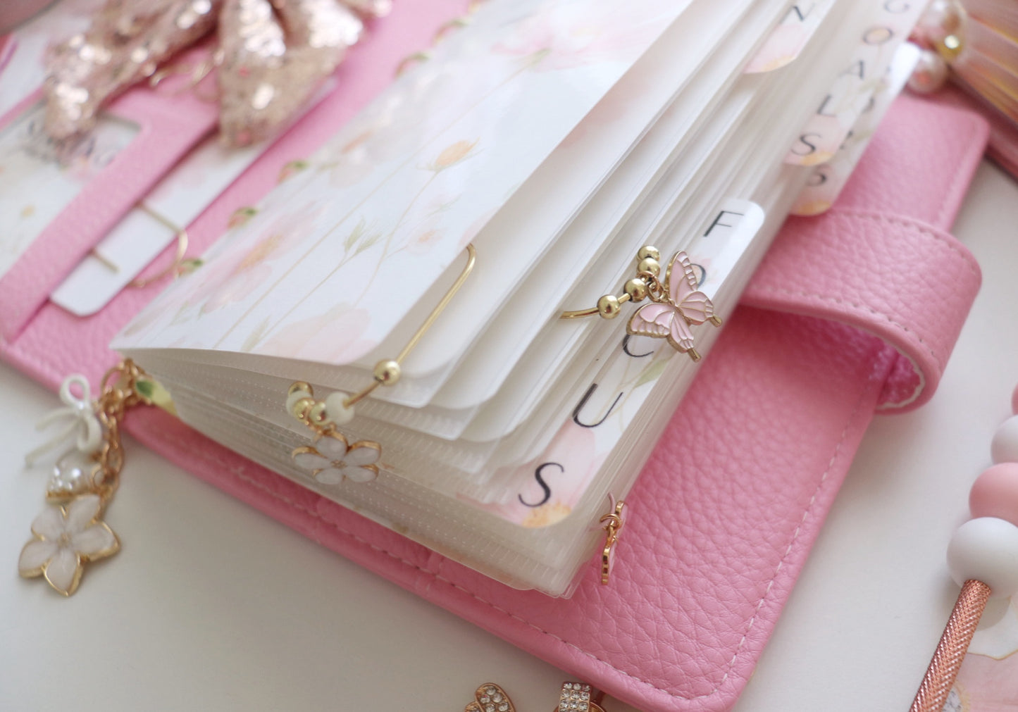 PAPERCLIP CHARM - MINIMAL FLOWER